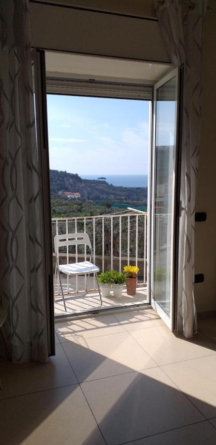 Apartment Regina Giovanna Соренто Екстериор снимка